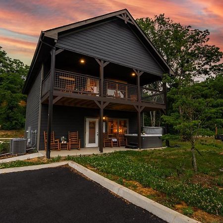 Into The Mystic Villa เซอเวียร์วีล ภายนอก รูปภาพ
